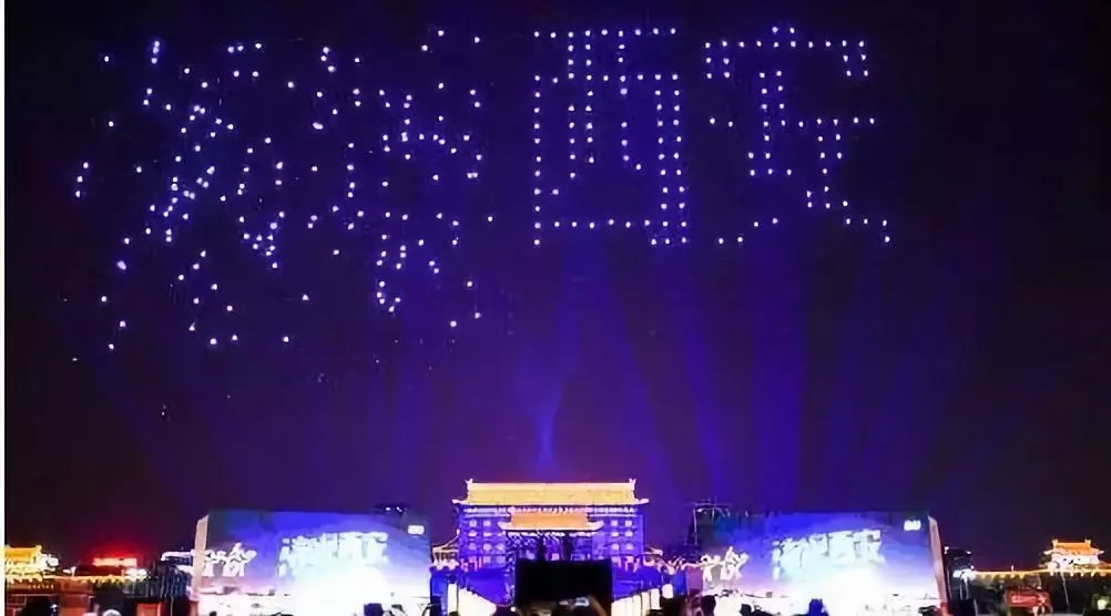 球场发生碰撞应该谁负责,球场发生意外谁负责