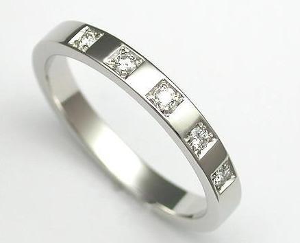 阿娇蜜月后甜晒大钻戒,阿娇钻戒和张馨予钻戒