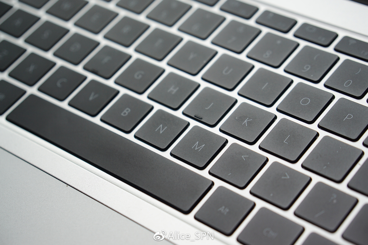 magicbook14锐龙版打吃鸡,荣耀magicbook锐龙版使用方法