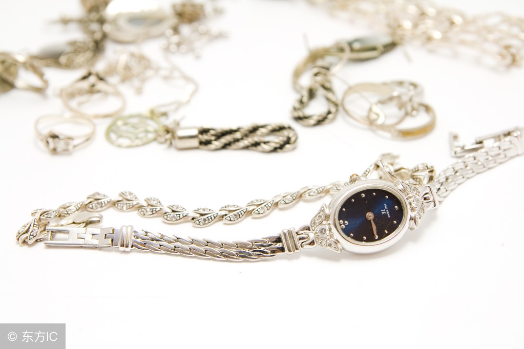 男不戴金女不戴银有什么讲究,女子戴金还是戴银首饰好