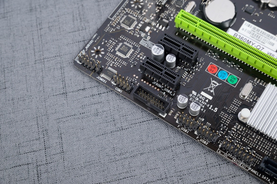 8代处理器装32位系统,磐正aa55mz2-q7主板最高上什么cpu