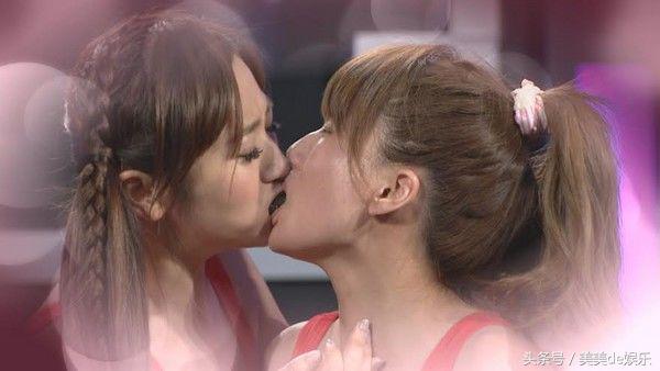 晒血照，录节目卫生巾飞出，号称“人体通乳丸”为了400万无下限