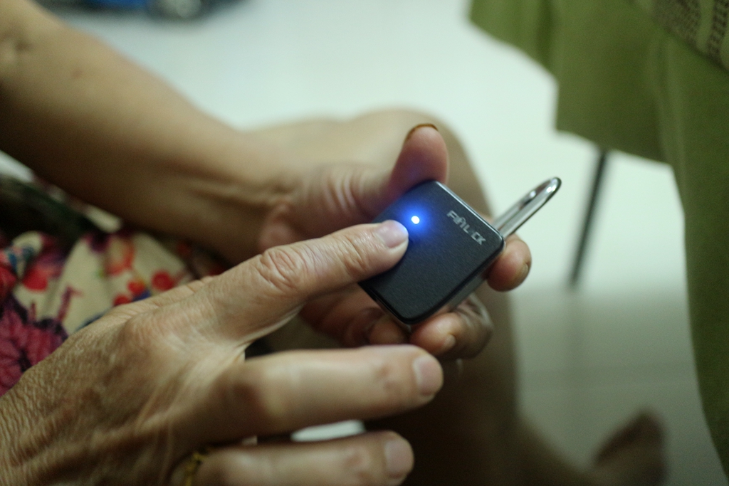 一指即开的指尖魔法沃圣指纹锁体验