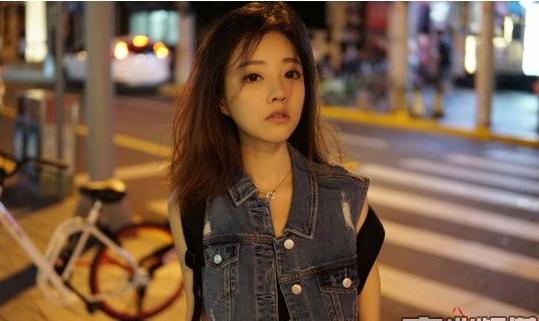 网友斗鱼实力造型，捧出个明星登录星光大道！