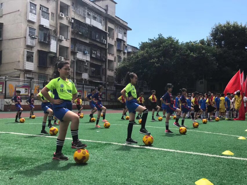 鐜╄浆瓒崇悆鏀鹃姊︽兂,鐜╄浆瓒崇悆