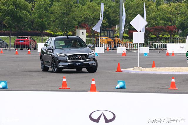 全新东风英菲尼迪qx50多少钱,2.0t英菲尼迪q50变速箱是什么品牌