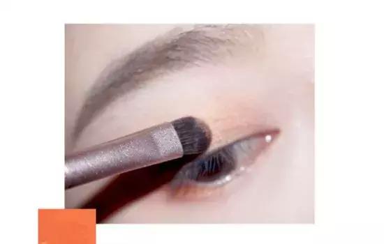 眼影画法新手易学日常妆,新手眼影画法教程日常妆