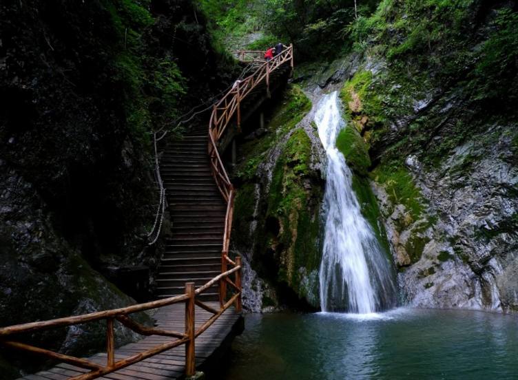 商洛丹凤有哪些旅游景点,商洛镇安县都有哪些旅游景点