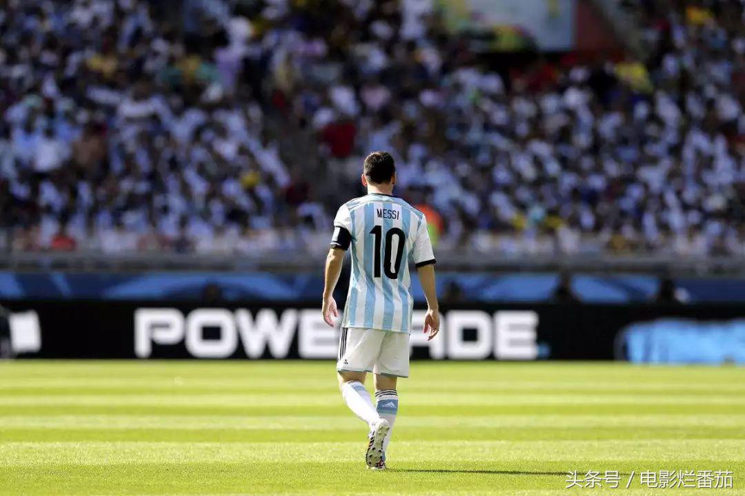 足球拯救了凯撒,足球拯救了世界