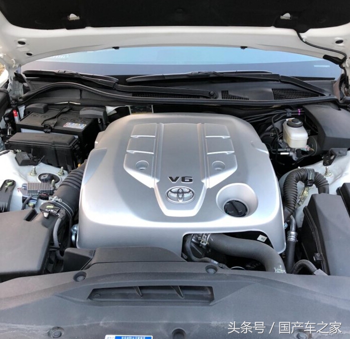 次顶配跟顶配的14代皇冠,提车最后一台车