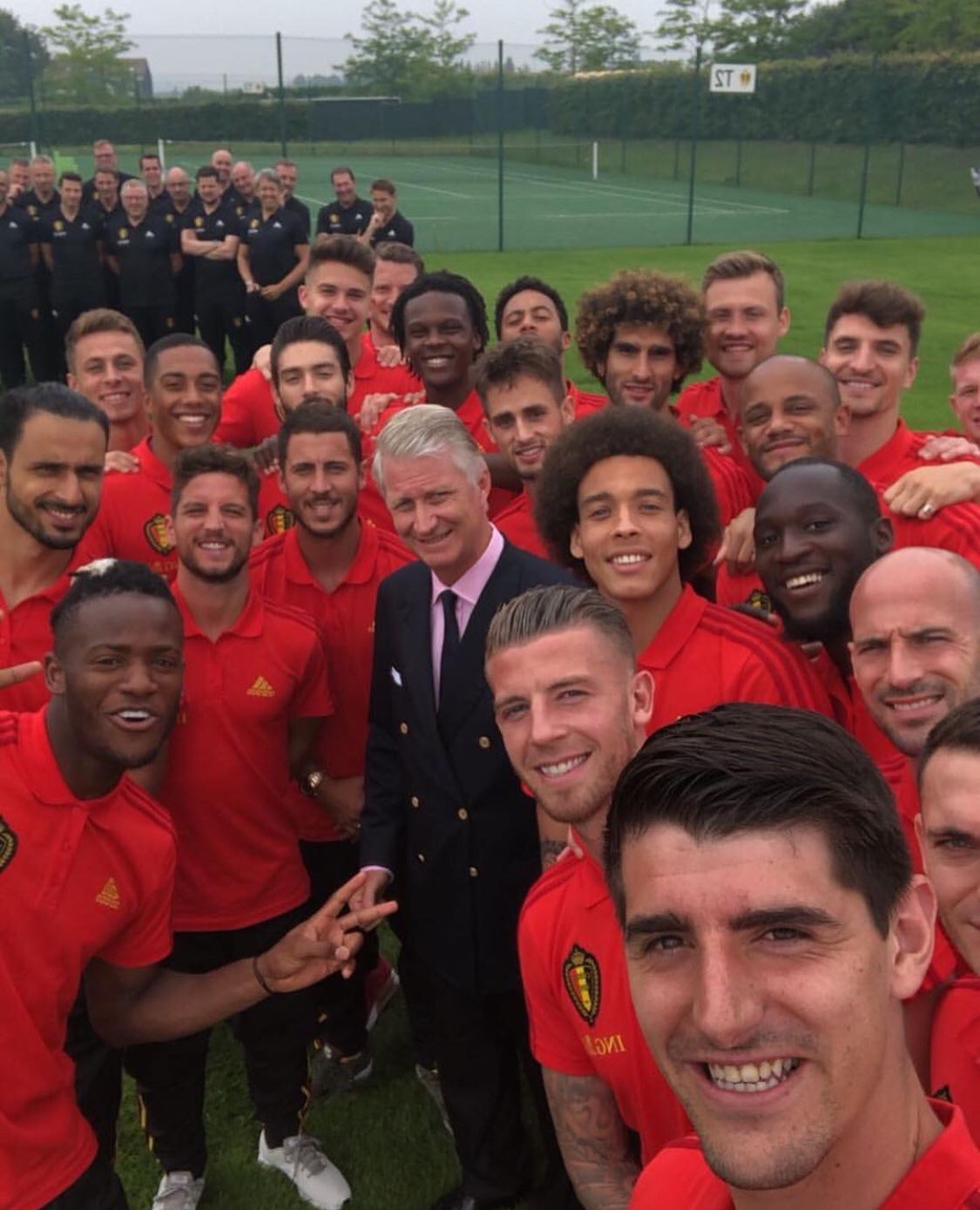 「世界杯」如果你还没有主队,不妨看看这支红魔