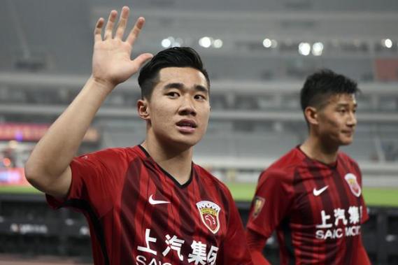 上港国脚失误,可悲可叹打脸完整视频