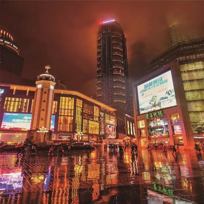 “想不红都难”系列：欢迎全世界的朋友来渝中蹭网