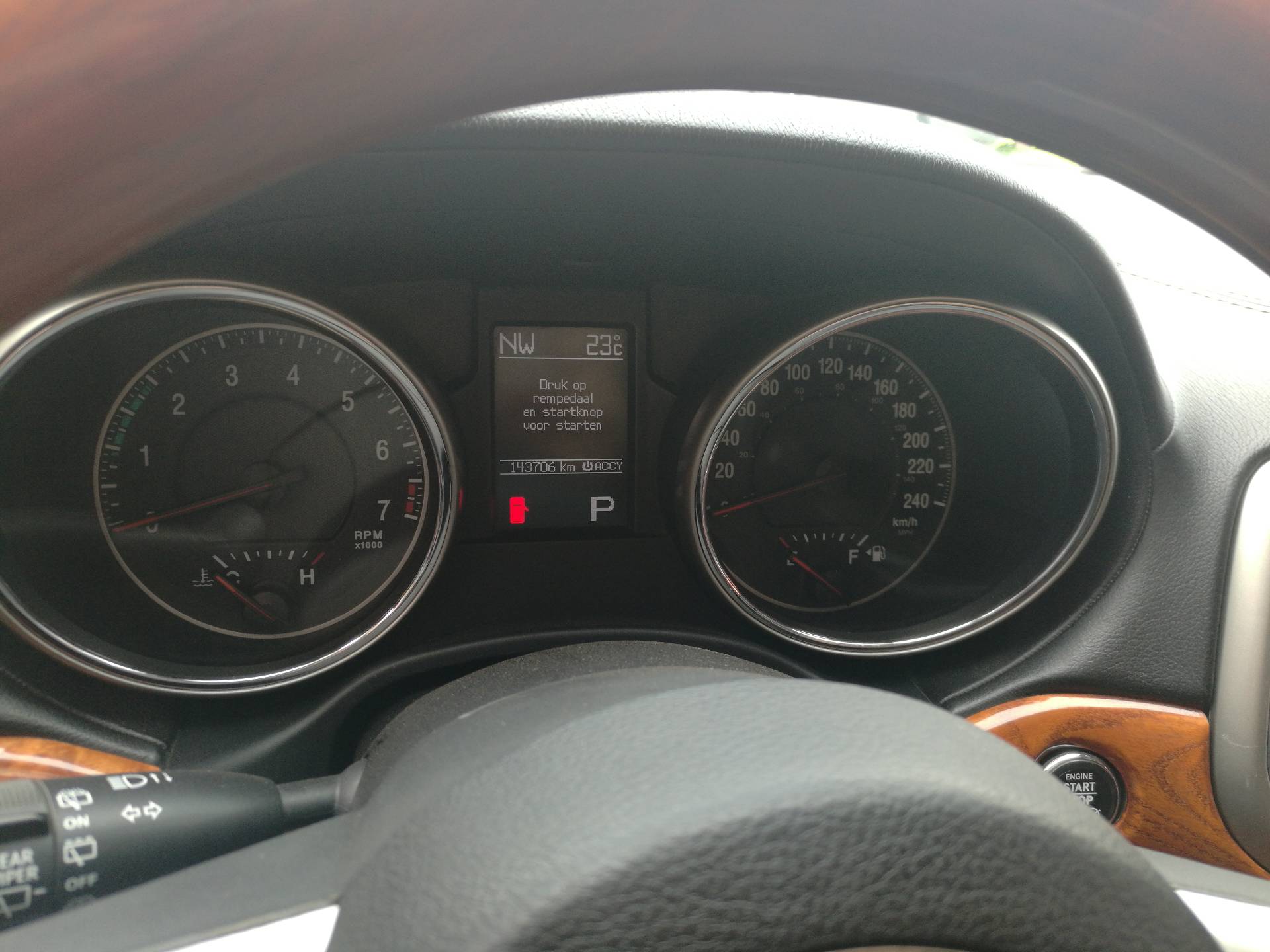 比新车便宜50W的进口越野车，7年40万公里，车主是个神人？