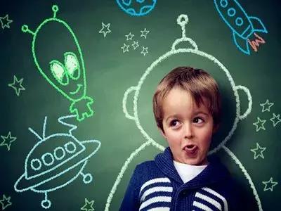 睡前听书对孩子的影响,睡前听故事对身体有没有危害