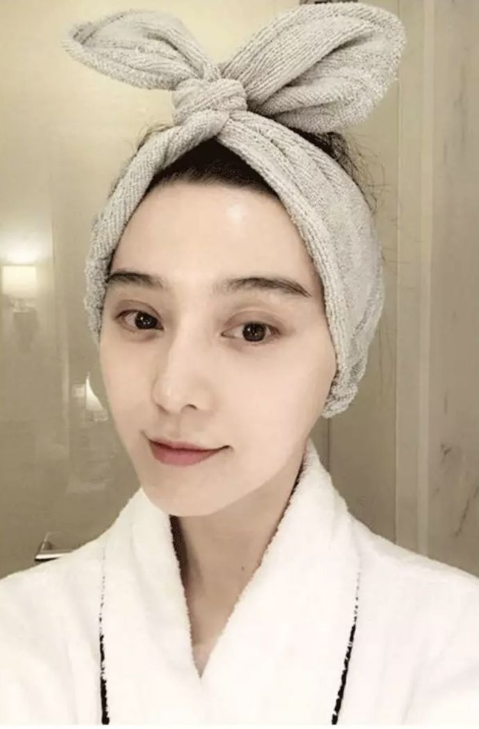 范冰冰化妆台润百颜,范冰冰价值一万的妆