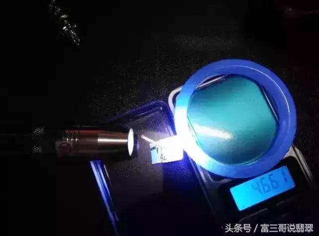 翡翠上蜡和浸蜡的区别,翡翠上蜡和不打蜡的区别图片