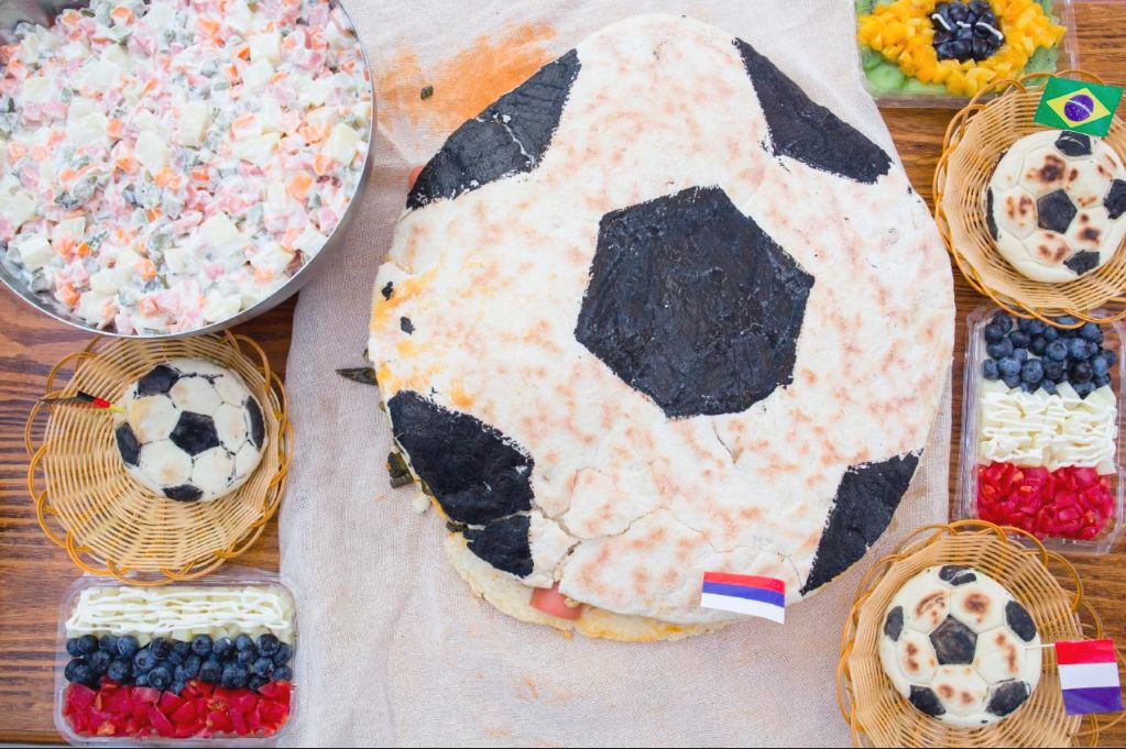 杭州肉夹馍店老板开卖世界杯套餐,网易、华为员工争着入伙