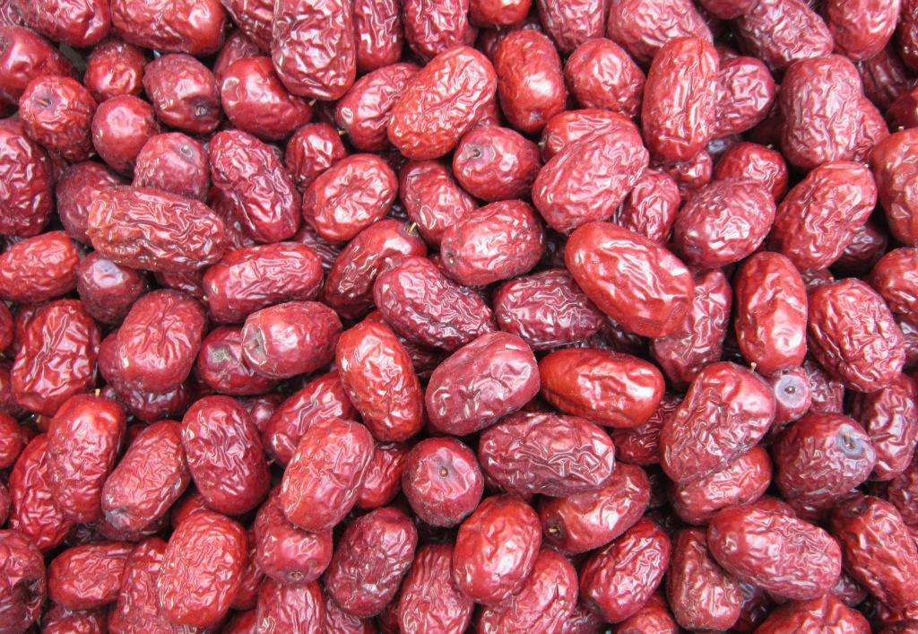 如何选购*疆新**若羌灰枣？