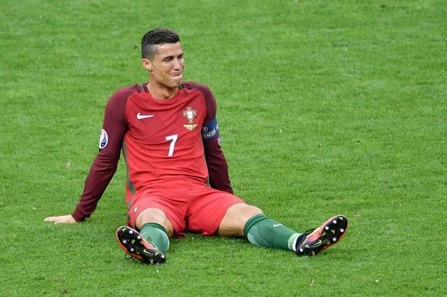 足球比赛后球员为什么要进冷冻舱,足球运动员踢完球为什么要冰冻