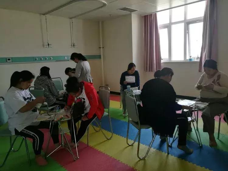 让生命的种子从这里发芽！——走进安钢总医院孕妈妈学校