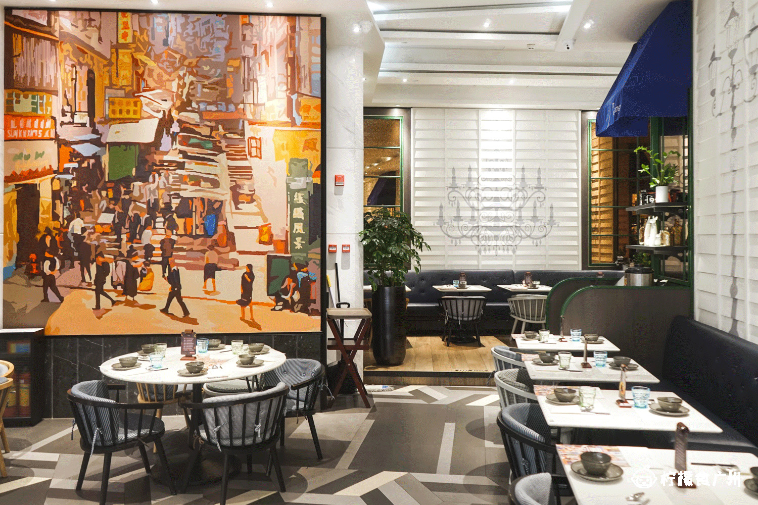 秒穿到香港的美食街，光车仔面就有1014816种搭配！