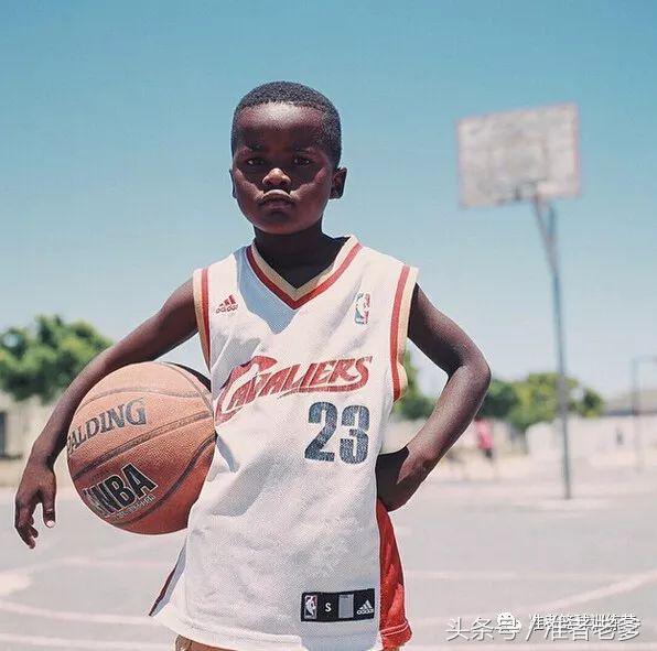 你所谓的无意犯规，是别人的球场坟墓