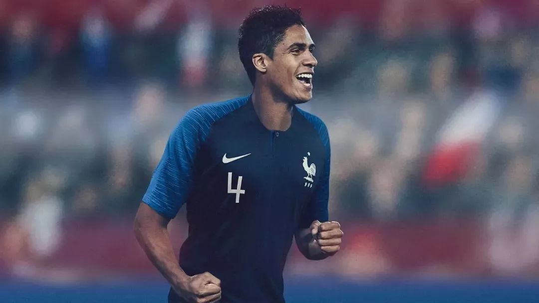 「夜读」世界杯经典球衣图鉴，哪一件是你的青春？