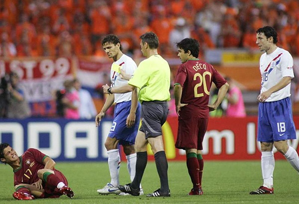 c罗的故事天下足球,c罗的世界杯之路