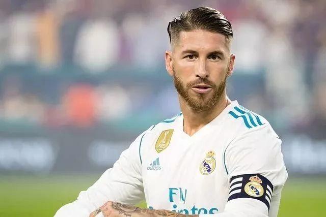 2018世界杯美女球迷闪耀赛场,2018世界杯女球迷惊艳时刻