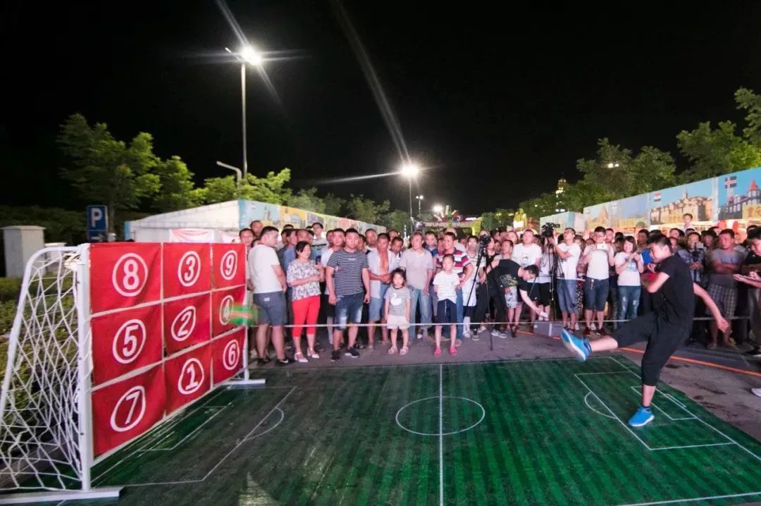 带上你的SuperHero，一起留下最温暖的回忆！