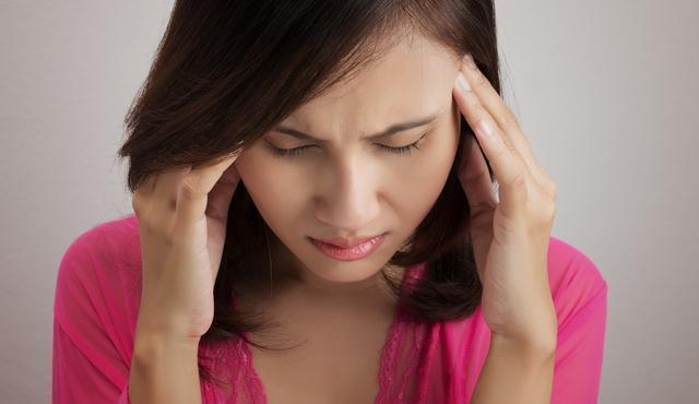 感冒头重按哪些穴位,感冒头冷怕风还上火按什么穴位