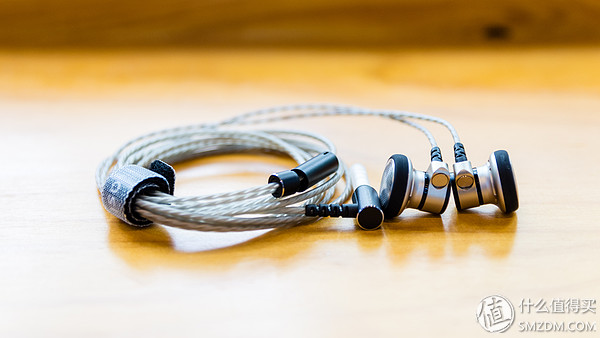 阿思翠lyraclassic耳机评测,阿思翠天琴座平头耳塞
