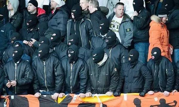 俄罗斯和英国的足球流氓斗殴,英国足球流氓