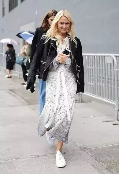 发现一件好看的衣服,这3种单品这样穿简单却很时髦