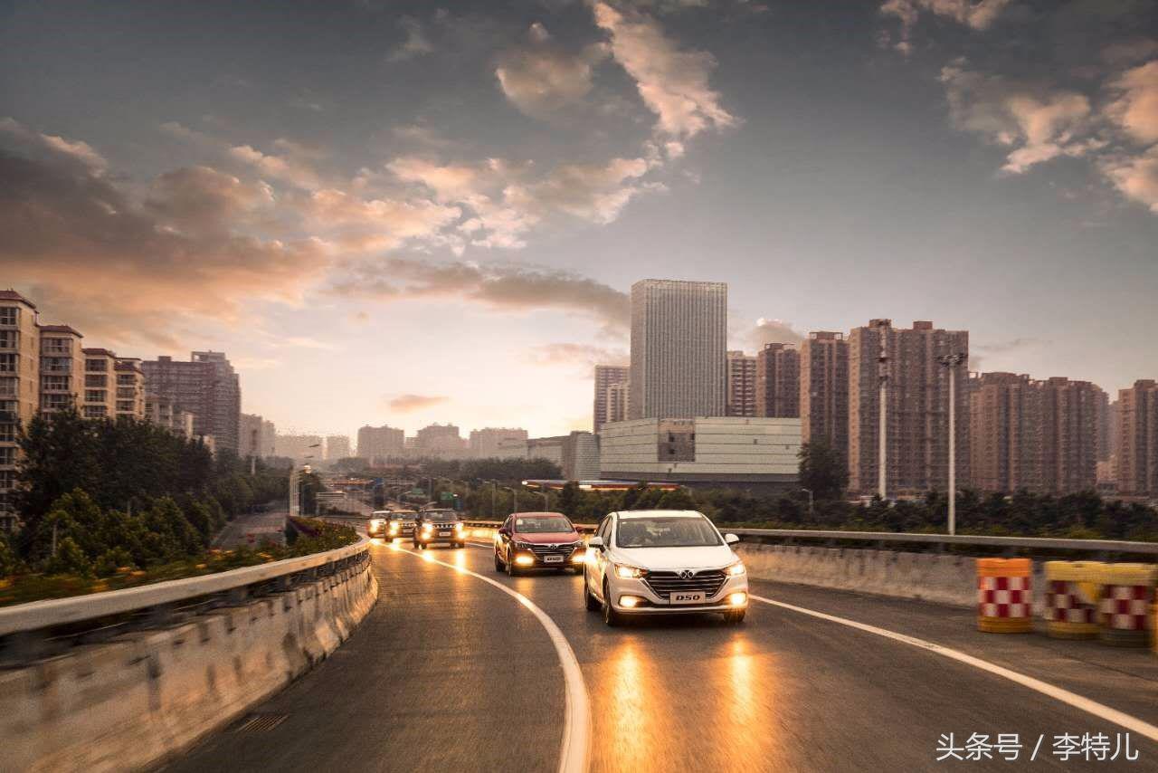 bbq狂欢夜,bbq喝点啤酒