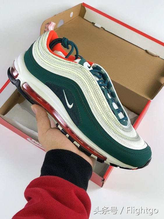 耐克新款鞋nikeairmax97山峰白 (nikeairmax97银子弹鞋)