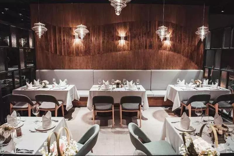 武汉最贵贵贵贵贵贵的土豪餐厅！吃过的都是有钱人！