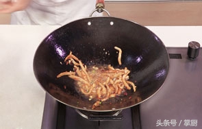 鱿鱼丝炒洋葱怎么炒好吃,超市卖的干鱿鱼丝怎么做好吃
