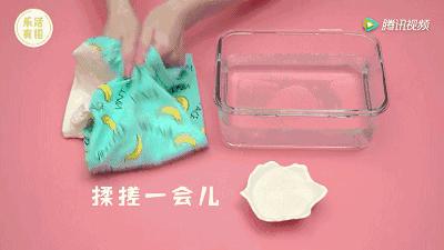 浅色衣服被牛仔裤染色了怎么办,浅色衣服被染色处理神器