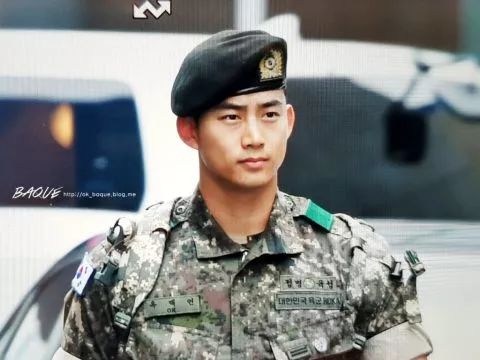 玉泽演入伍军人照,玉泽演入伍具体时间