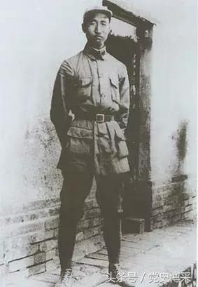 简述人民军队的发展史,中国人民解放军军史漫记简介