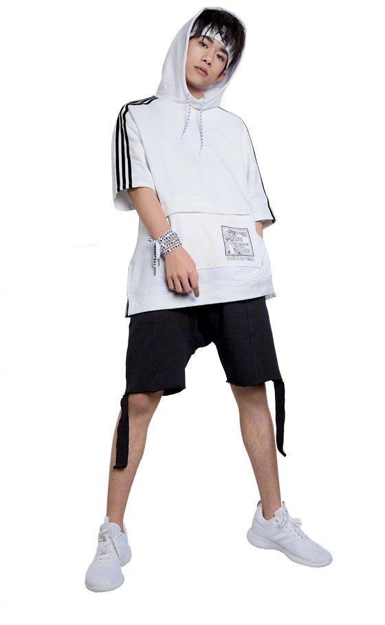 易烊千玺的忠实黑粉,易烊千玺的粉丝和黑粉