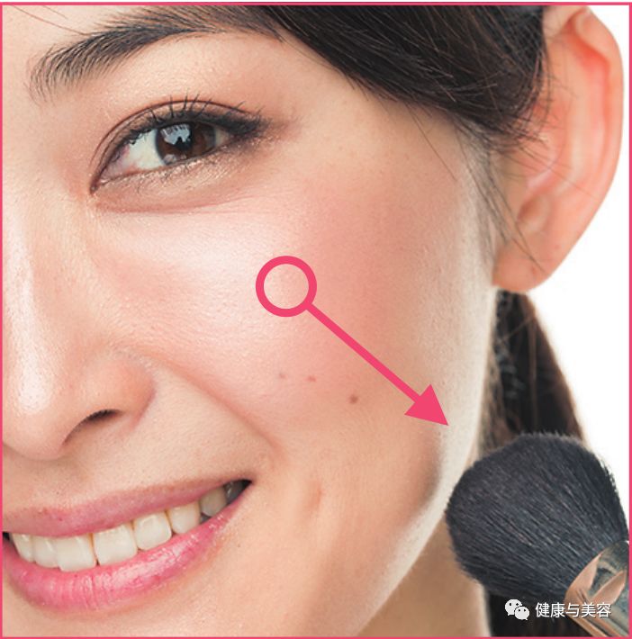 蔡徐坤腮红上热搜！《创造101》小姐姐说腮红用得好，脸小年龄小