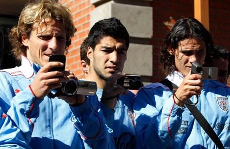 乌拉圭前锋实力,乌拉圭锋线利物浦