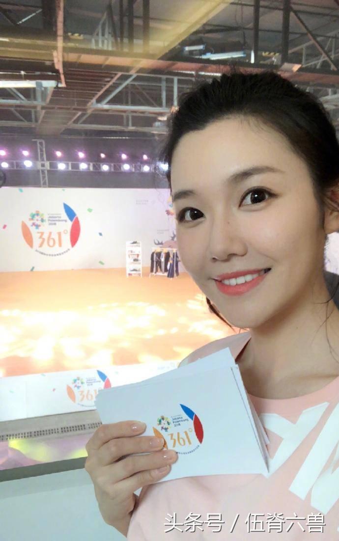 央视足球美女评论员,最早央视足球解说女的叫啥