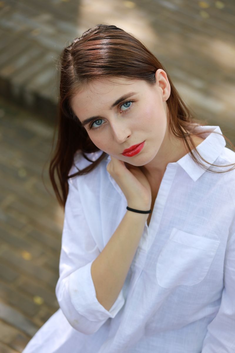 爱死小白伞星空,爱死小白和小白兔