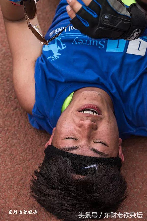 红蓝军团：Weareone,Oneisall！