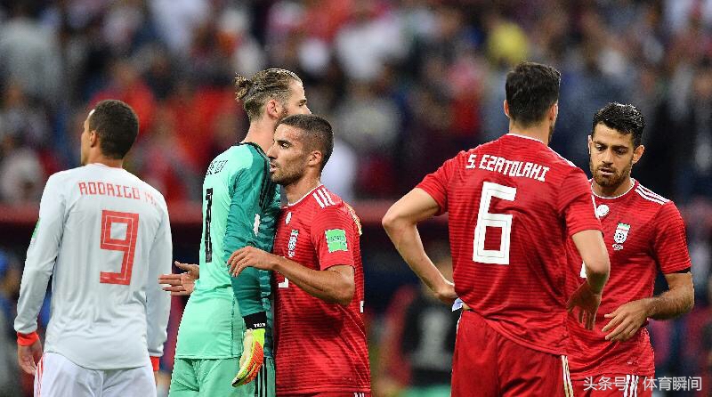 伊朗后卫翻跟头手球,伊朗翻跟头扔界外球