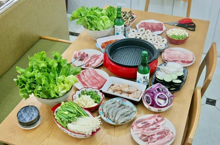 韩国乌龟锅烤肉,终于吃上一顿美味的烤肉